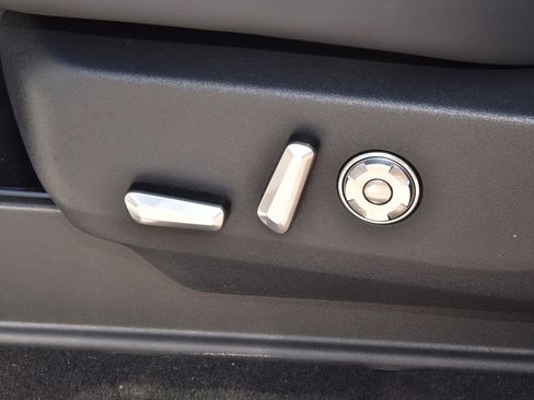 New 2025 Lincoln Navigator L Reserve w/ Jet Appearance Package image 39