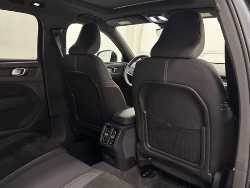 Used 2023 Volvo XC40 Recharge Plus w/ Protection Package Premier image 20