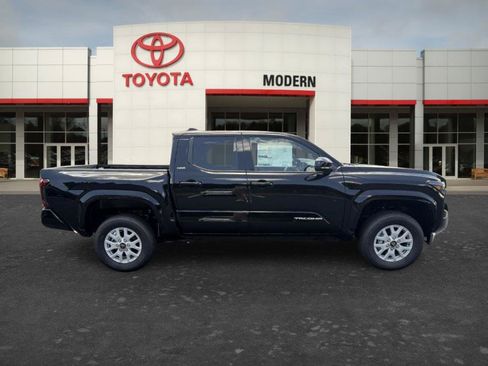 New 2026 Toyota Tacoma SR5 AWD/4WD image 4