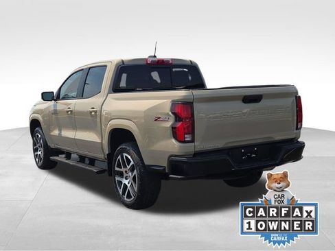 Certified 2023 Chevrolet Colorado Z71 w/ Z71 Convenience Package 2 AWD/4WD image 3