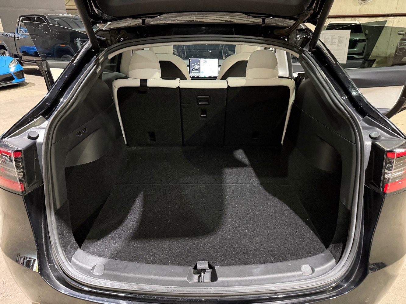 Used 2020 Tesla Model Y Long Range AWD/4WD image 19