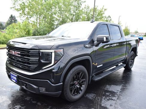 Used 2023 GMC Sierra 1500 Elevation w/ Elevation Premium Package AWD/4WD image 12