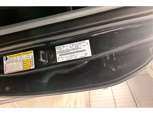 Used 2023 Ford F150 Limited image 33