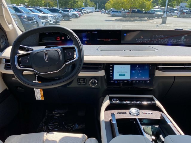 New 2027 Lincoln Navigator Reserve w/ Jet Appearance Package AWD/4WD image 6