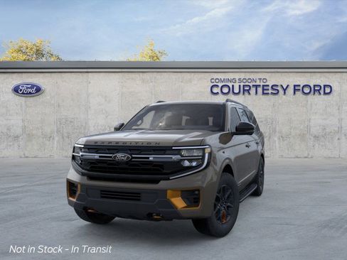 New 2026 Ford Expedition Tremor image 2