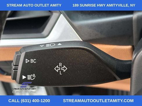 Used 2024 BMW 330i xDrive Sedan w/ Premium Package AWD/4WD image 28