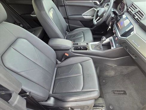 Used 2025 Audi Q3 2.0T Premium image 20