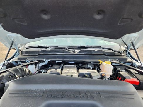 New 2024 RAM 5500 Tradesman image 19