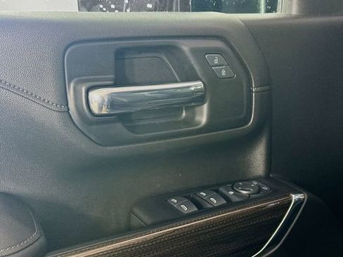 Used 2022 Chevrolet Silverado 2500 LT w/ Convenience Package image 21