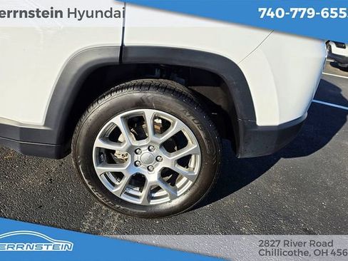 Used 2022 Jeep Compass Latitude image 21