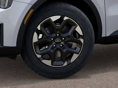 New 2026 Kia Sorento S FWD image 9
