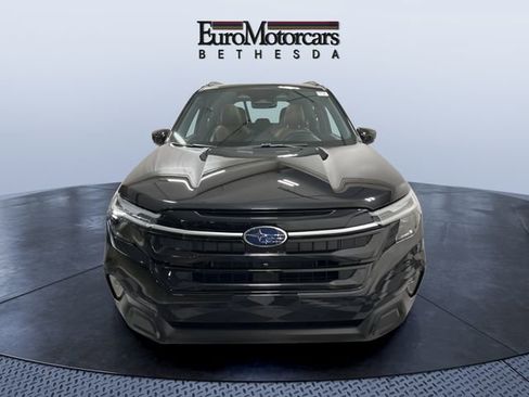 Used 2025 Subaru Forester Touring image 8