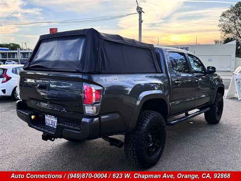 Used 2020 Toyota Tacoma TRD Sport w/ Technology Package image 3