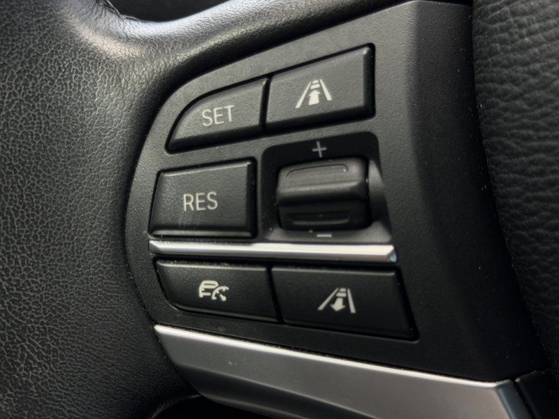 Used 2019 BMW X6 sDrive35i w/ Premium Package RWD image 17