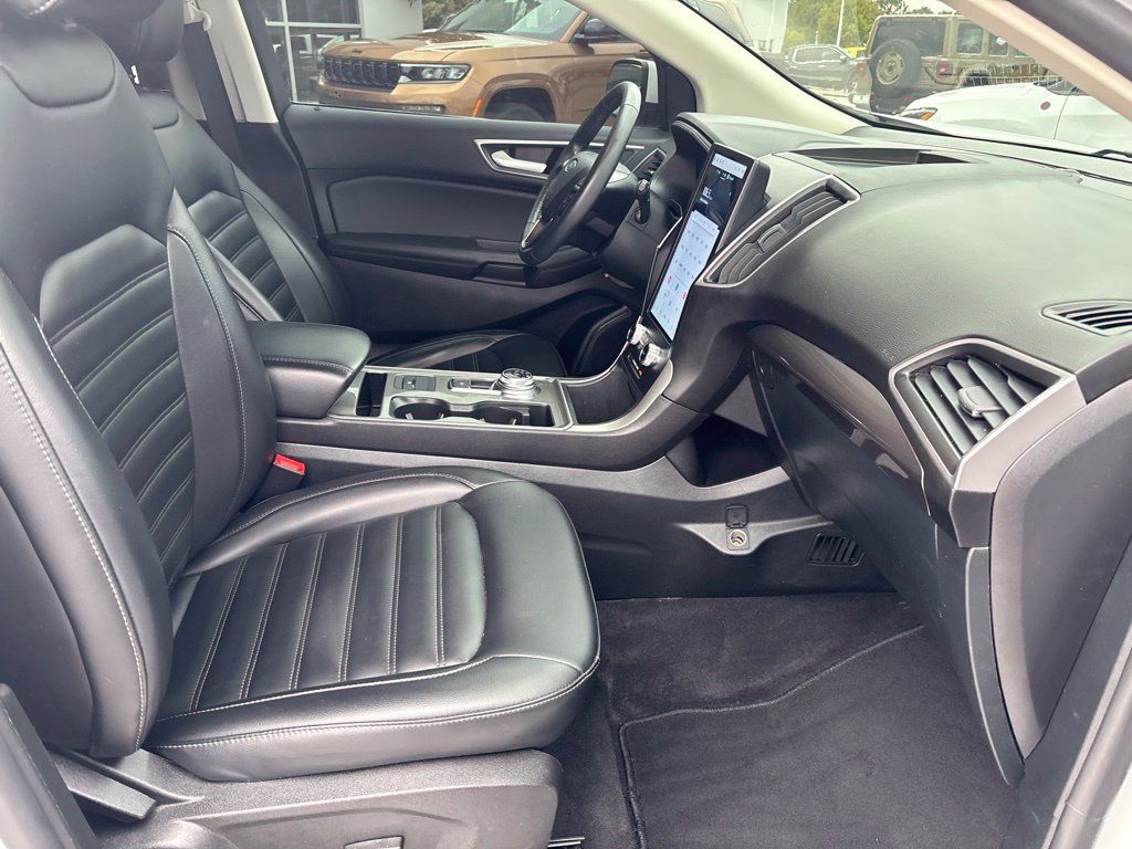 Used 2024 Ford Edge SEL AWD/4WD image 27