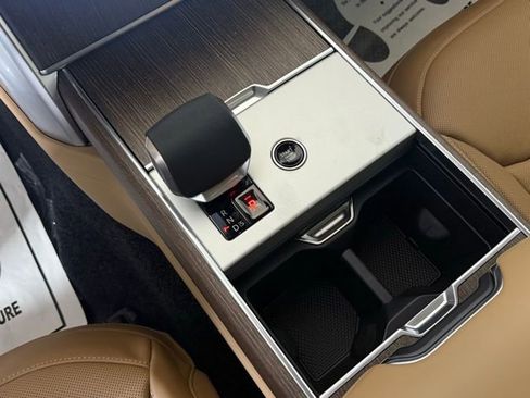 New 2026 Land Rover Range Rover SE image 34