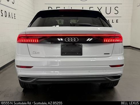 Used 2023 Audi Q8 Premium AWD/4WD image 5