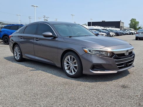 Used 2021 Honda Accord LX image 3