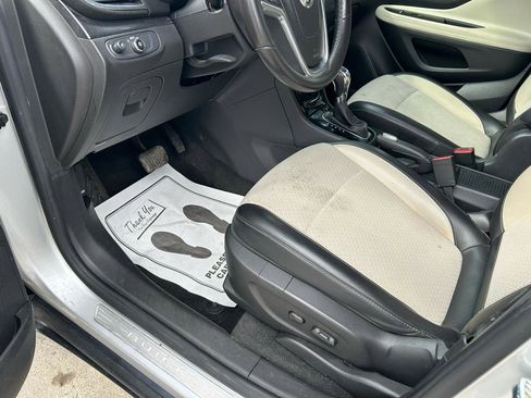 Used 2019 Buick Encore Preferred image 10