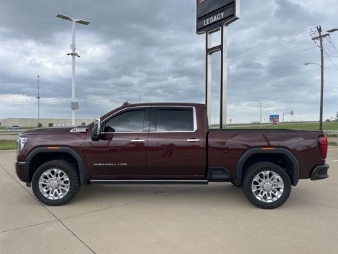 Used 2024 GMC Sierra 2500 Denali w/ Denali Reserve Package image 3