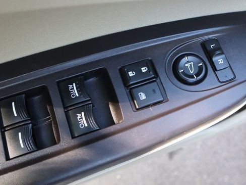 Used 2016 Acura RDX AWD w/ Technology Package image 27
