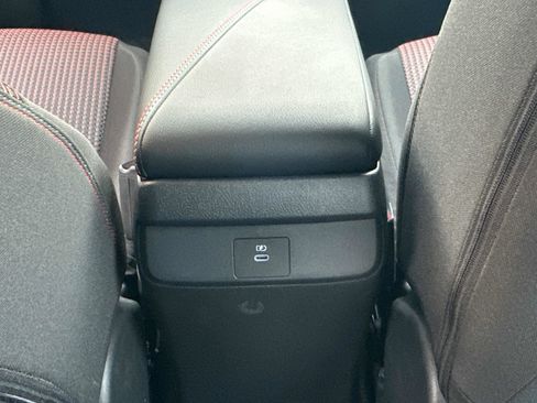 New 2026 Nissan Sentra SR w/ Floor Mat Package FWD image 28