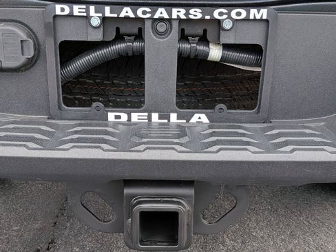 Used 2021 Toyota Tacoma SR AWD/4WD image 13