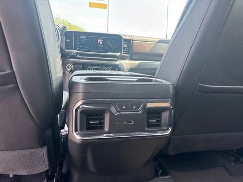 Used 2025 Chevrolet Silverado 3500 High Country AWD/4WD image 35