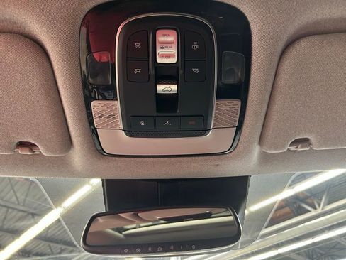Used 2021 Hyundai Palisade Limited FWD image 22