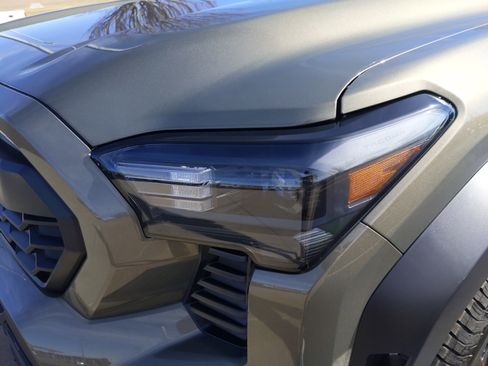 Certified 2025 Toyota Tacoma TRD Off-Road w/ TRD Off Road Premium Package image 6