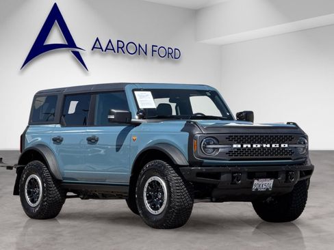 Used 2022 Ford Bronco Badlands AWD/4WD image 8