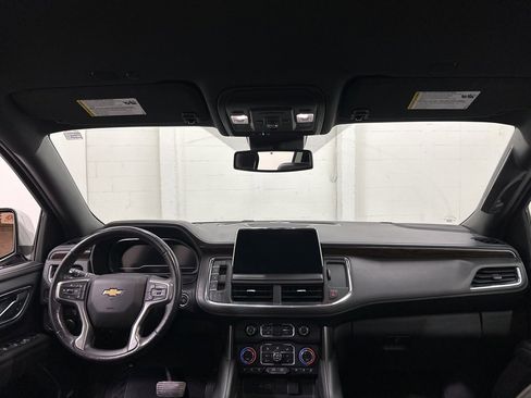 Used 2023 Chevrolet Suburban Premier image 53