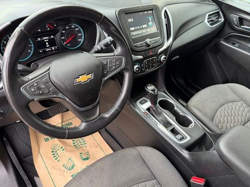 Used 2018 Chevrolet Equinox LT image 12