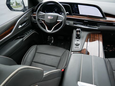 Certified 2023 Cadillac Escalade ESV Premium Luxury w/ LPO, Floor Liner Package AWD/4WD image 8