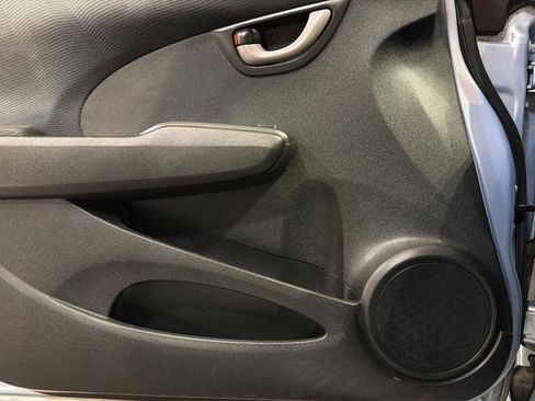 Used 2010 Honda Fit Sport image 21