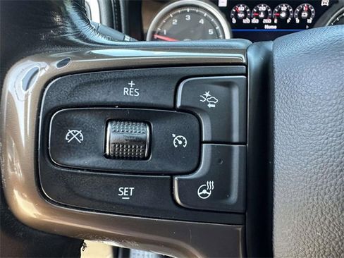 Used 2019 Chevrolet Silverado 1500 High Country image 43