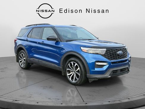 Used 2022 Ford Explorer ST-Line w/ Class IV Trailer Tow Package image 1