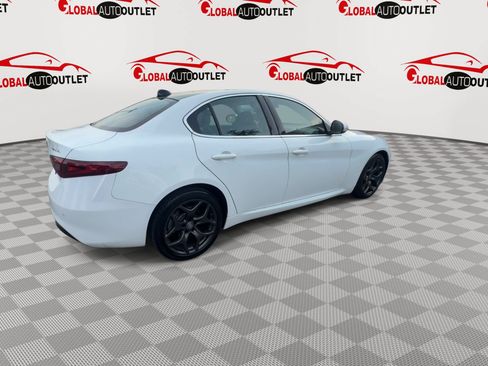 Used 2021 Alfa Romeo Giulia Ti w/ Active Assist 2 Package TI AWD/4WD image 8