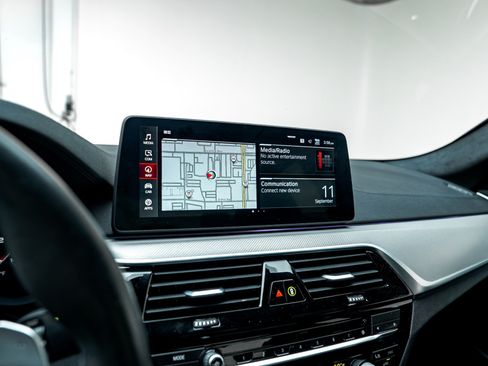 Used 2021 BMW M5 w/ Competition Package AWD/4WD image 43