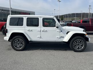 Used 2024 Jeep Wrangler High Altitude video 2