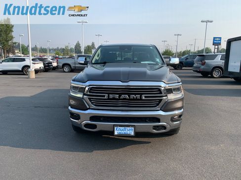 Used 2021 RAM 1500 Laramie AWD/4WD image 2