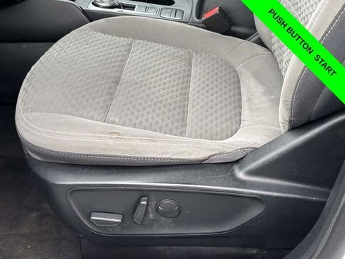 Used 2020 Ford Escape SE image 5