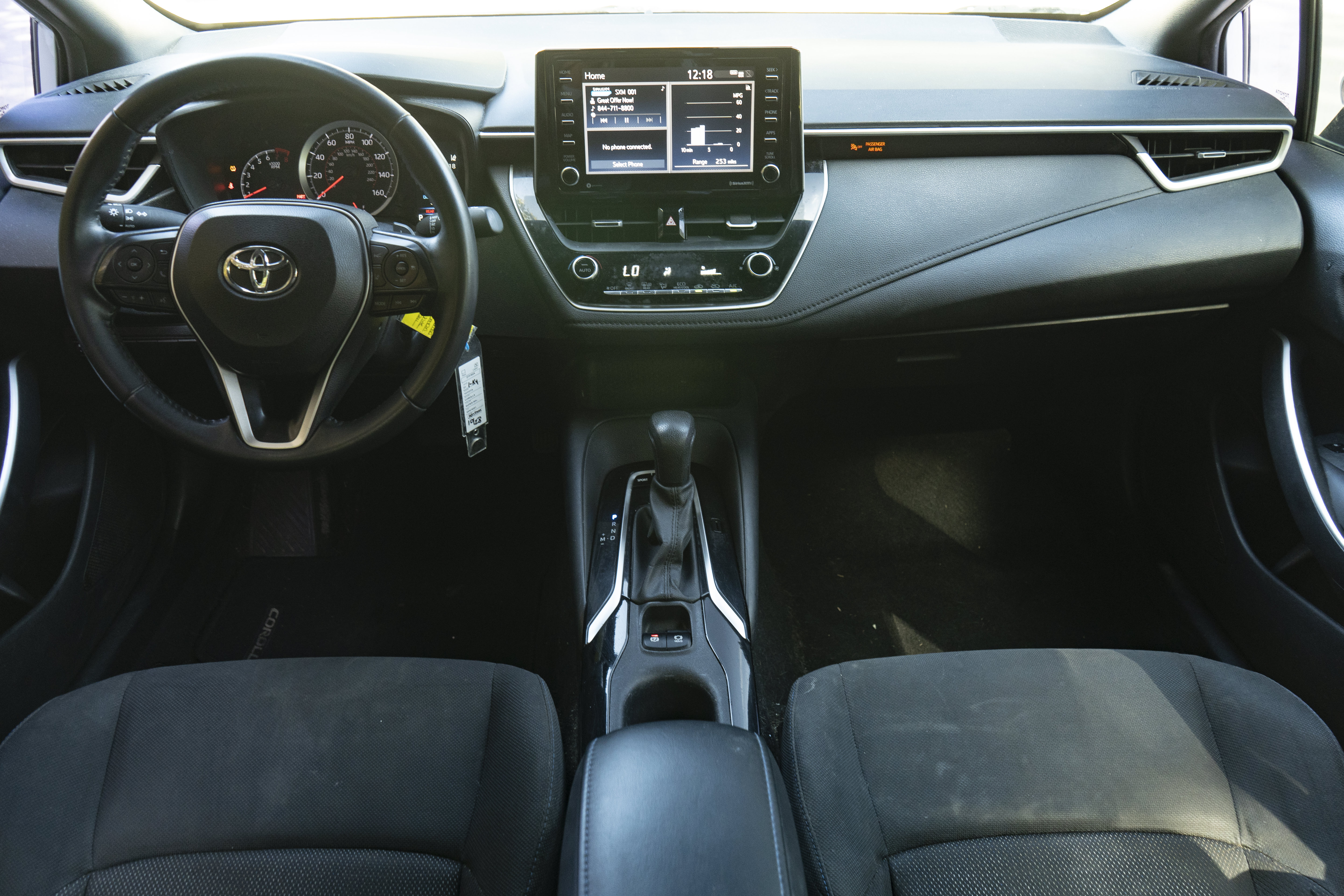 Used 2021 Toyota Corolla SE w/ Carpet Mat Package (TMS) FWD image 25