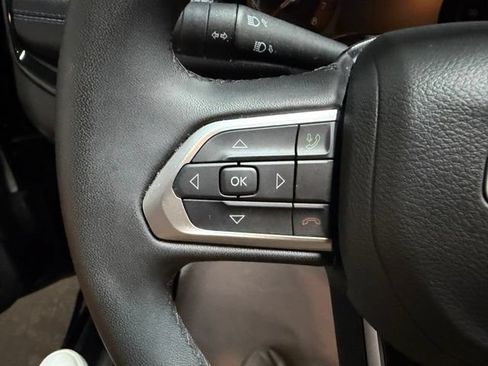 Used 2025 Jeep Compass Latitude w/ Altitude Special Edition AWD/4WD image 29