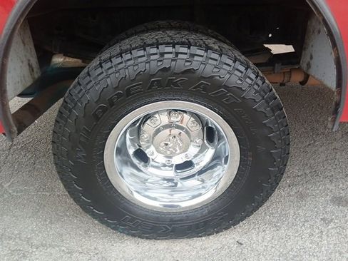 Used 2019 RAM 3500 Tradesman w/ Chrome Appearance Group image 14