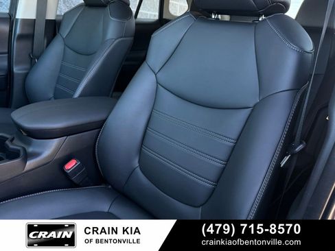 Used 2024 Toyota RAV4 XLE Premium image 23