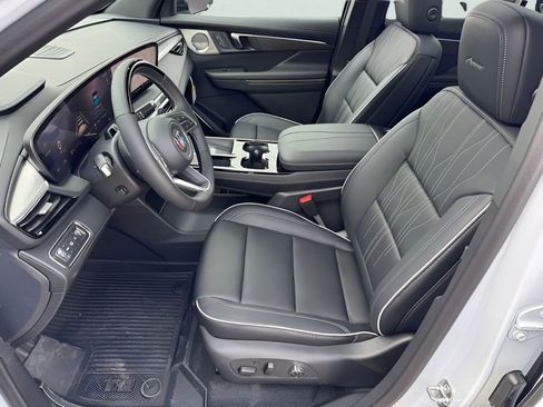 New 2026 Buick Enclave Avenir w/ Super Cruise Package FWD image 9