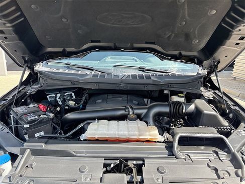 Used 2021 Ford F150 XLT image 27