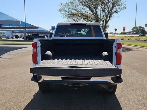 Used 2024 Chevrolet Silverado 2500 LT AWD/4WD image 6