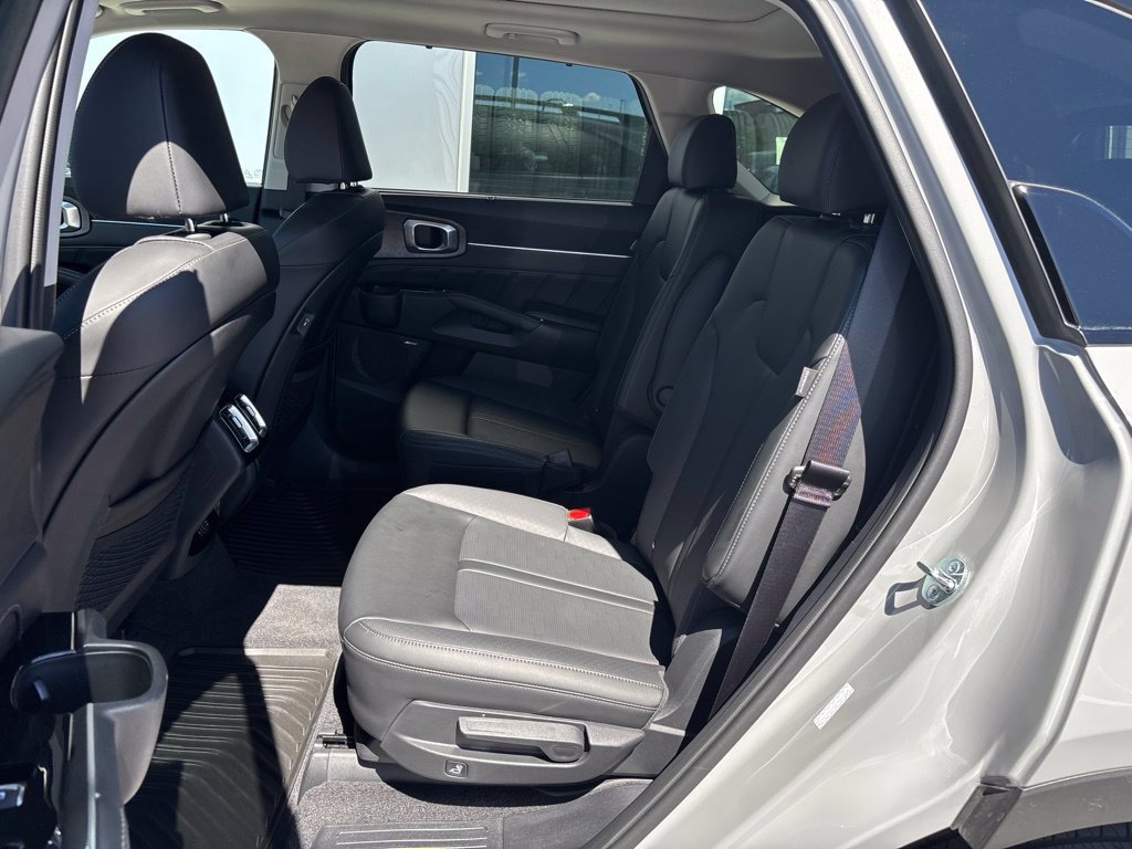 Certified 2026 Kia Sorento SX AWD/4WD image 15
